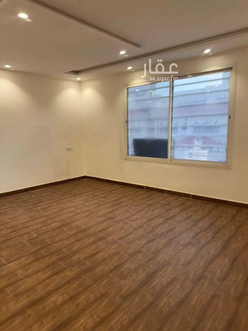 فيلا 7 غرف في السعادة 10