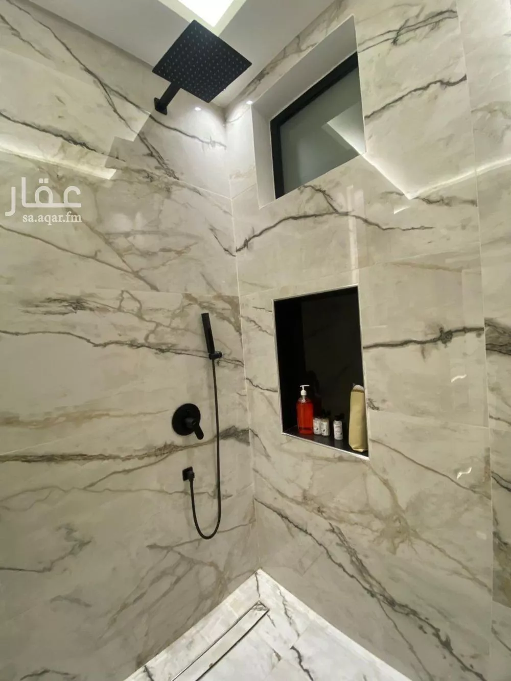 دور 3 غرف في العارض 15