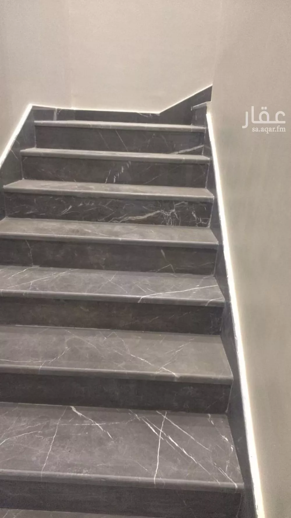 فيلا 7 غرف في الرمال 2