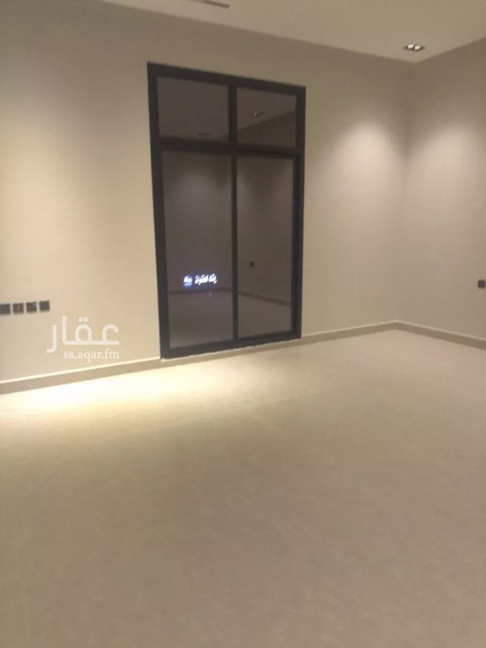 فيلا 7 غرف في الرمال 9