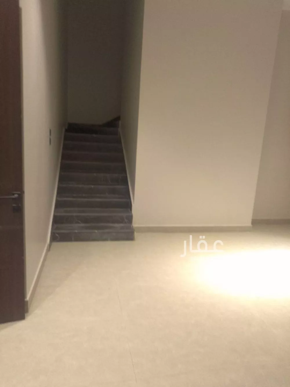 فيلا 7 غرف في الرمال 10