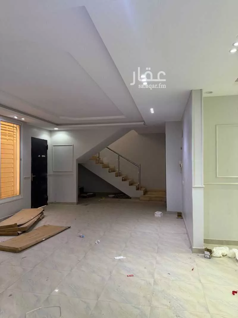 فيلا 7 غرف في عكاظ 5