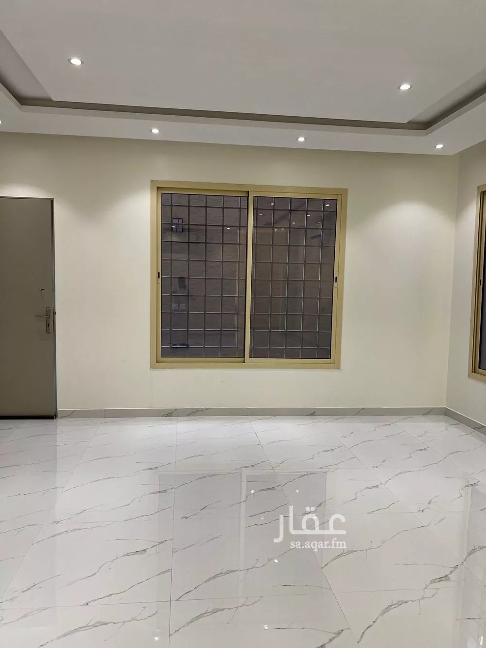 فيلا 8 غرف في عكاظ 3