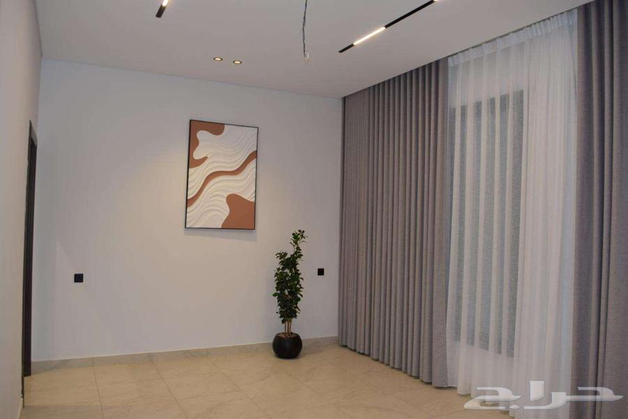 شقة 4 غرف في الصفا 5