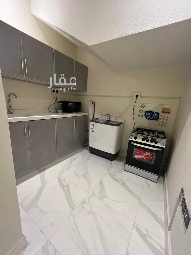 شقة 2 غرف في الروضة 8