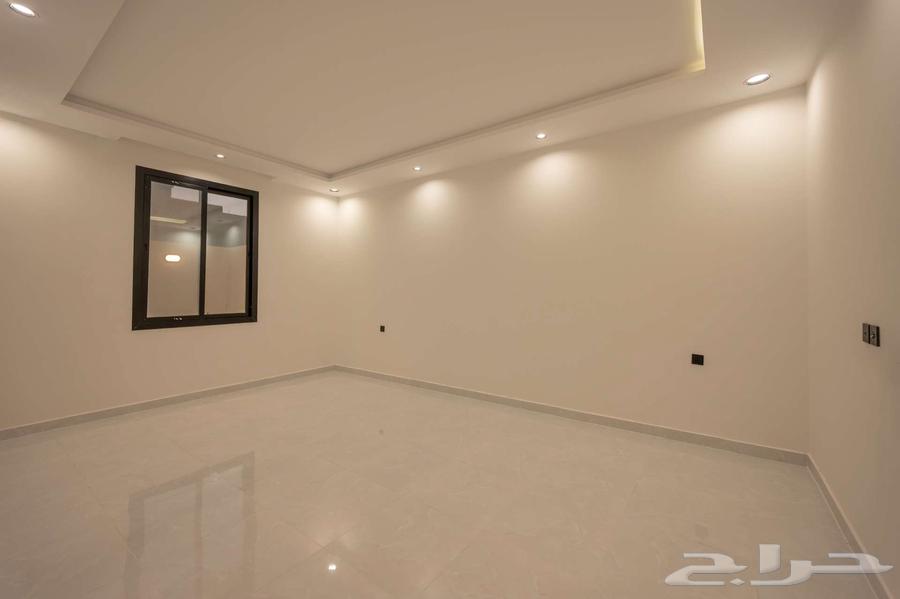 فيلا 6 غرف في الصفوة 11