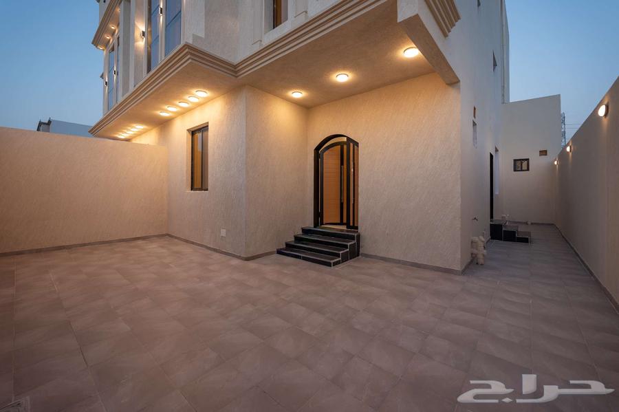 فيلا 6 غرف في الصفوة 3