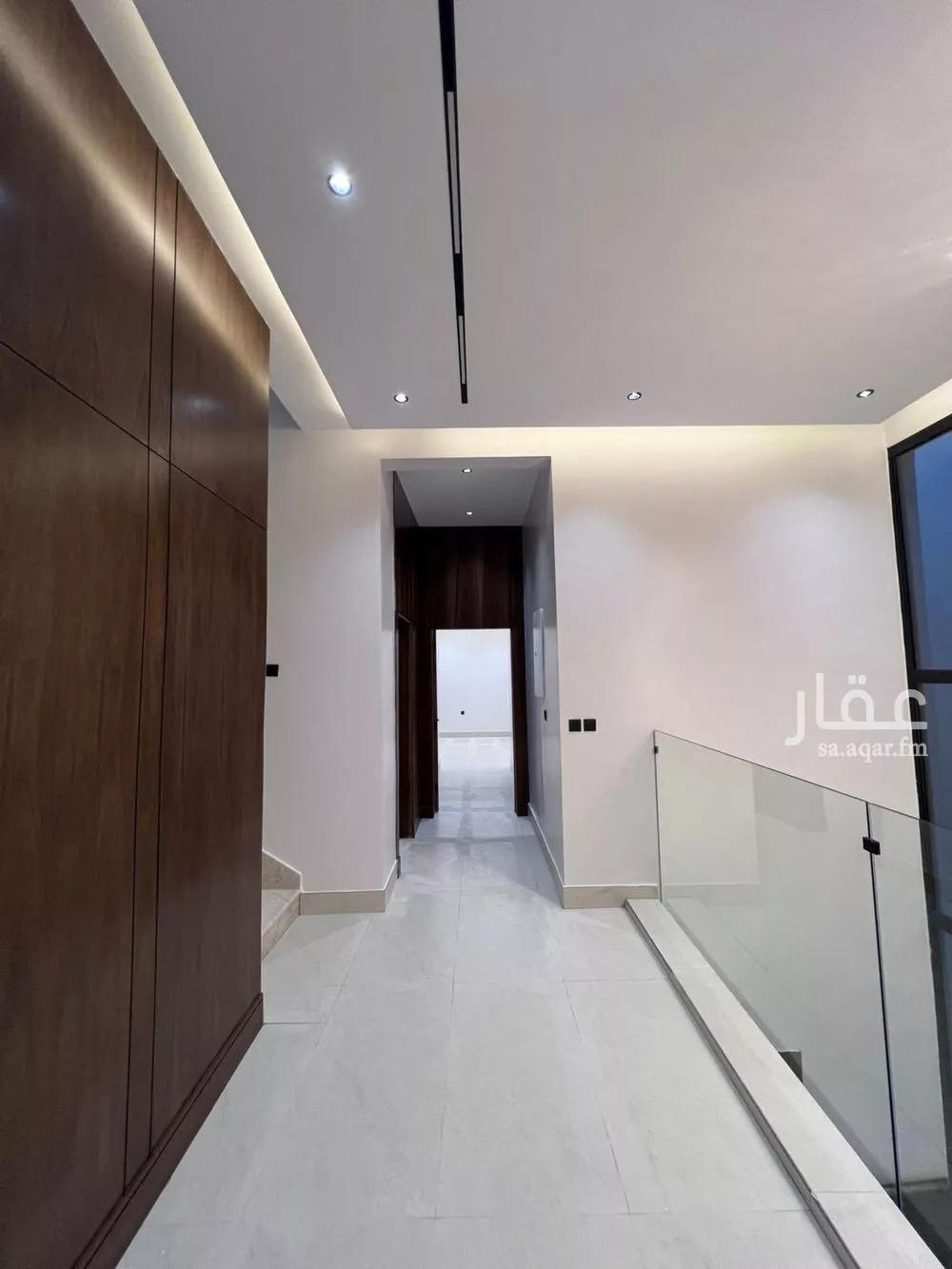 فيلا 6 غرف في النرجس 12