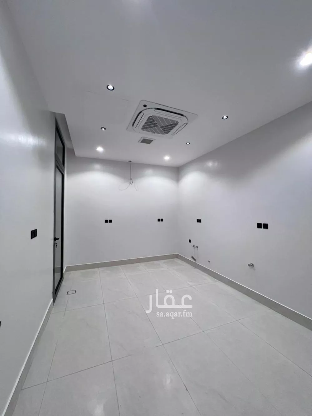 فيلا 6 غرف في النرجس 15