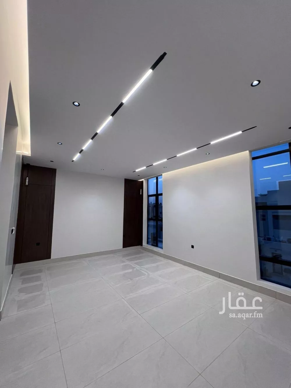 فيلا 6 غرف في النرجس 19