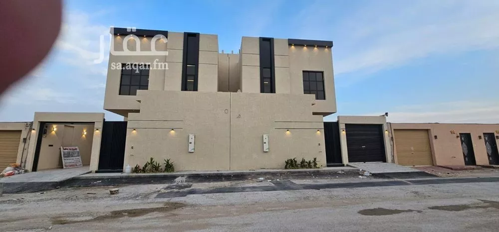 فيلا 4 غرف في العارض 11