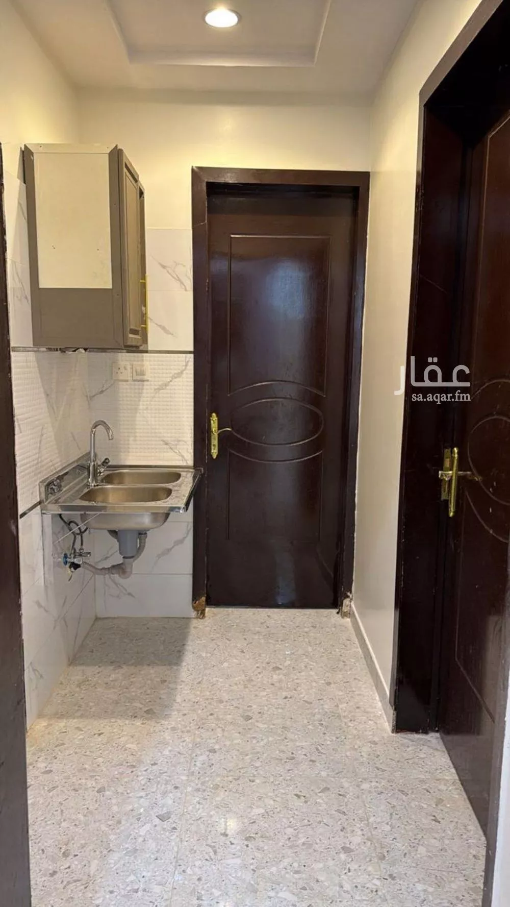 فيلا 1 غرف في الرمال 2