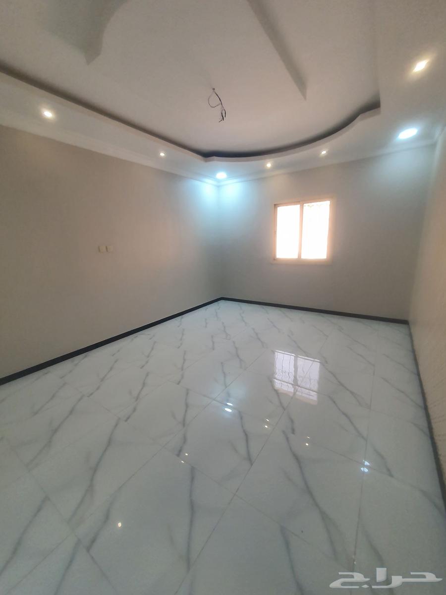 شقة 4 غرف في النور 2