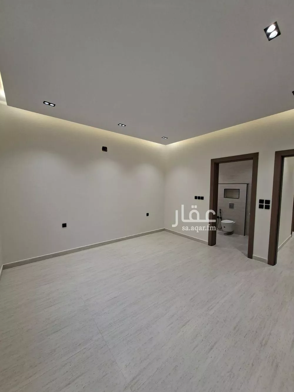 شقة 5 غرف في الجنادرية 7