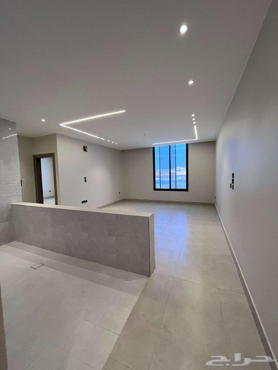 شقة 4 غرف في الحمرا 13