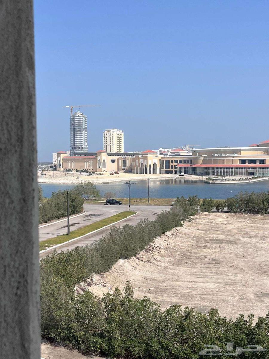 شقة 4 غرف في الحمرا 23