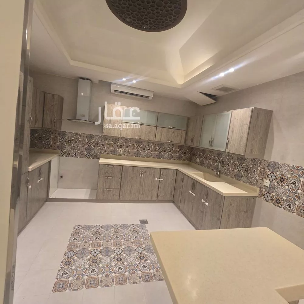 3 bedroom floor in Hittin 7