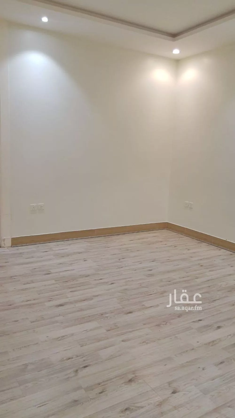 3 bedroom floor in Al Yasmin 2