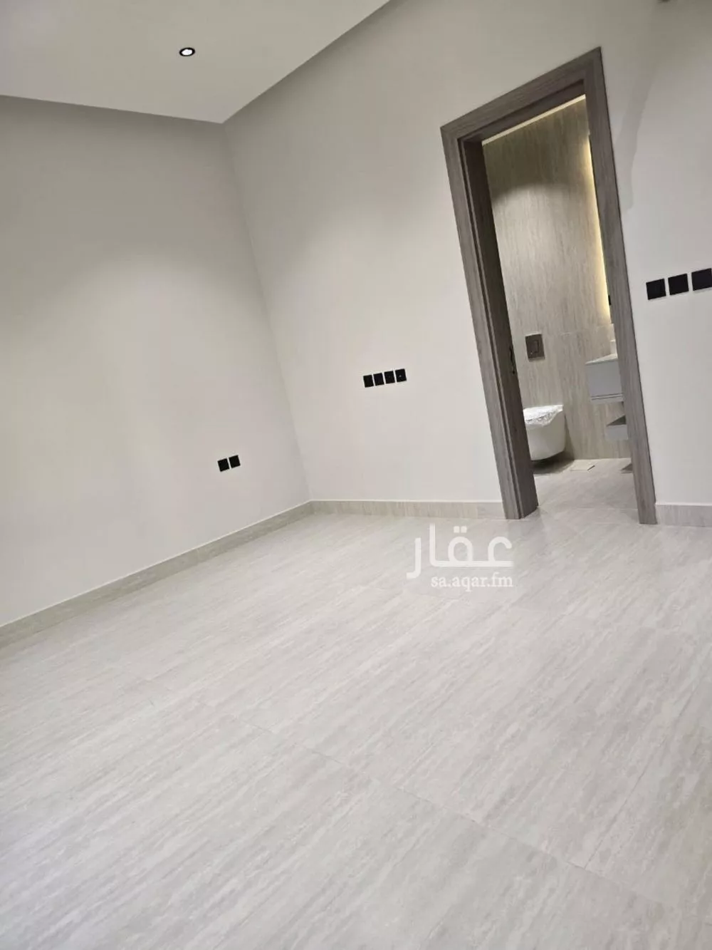 شقة 4 غرف في النهضة 20