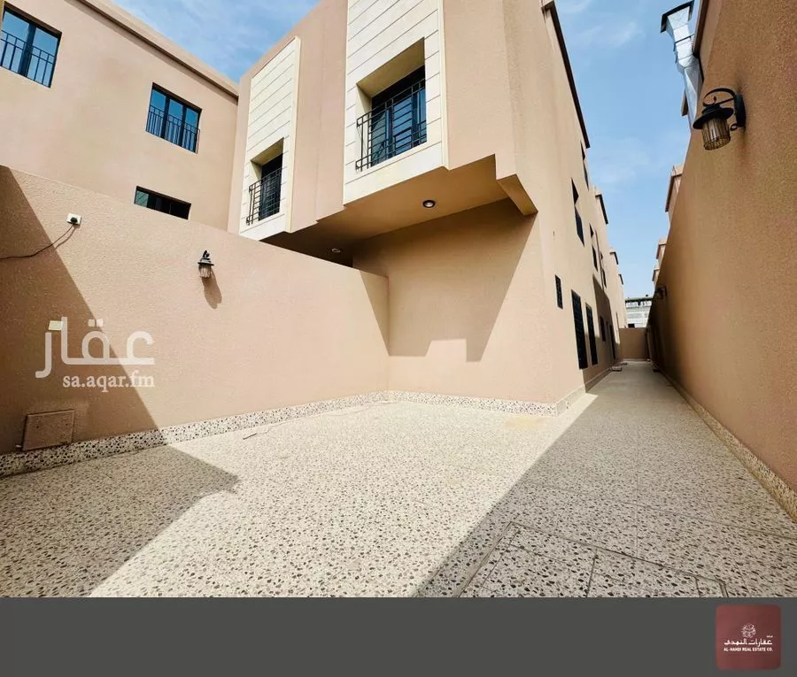 فيلا 5 غرف في الراكة الشمالية 7