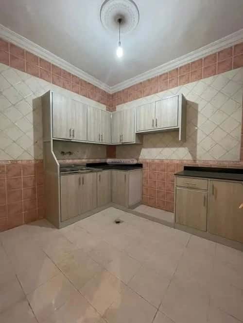 2 bedroom apartment in Al Faisaliyyah, Jeddah 4