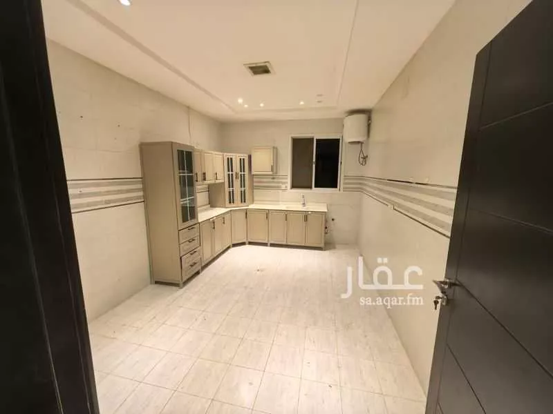 3 bedroom apartment in Al Aridh 10