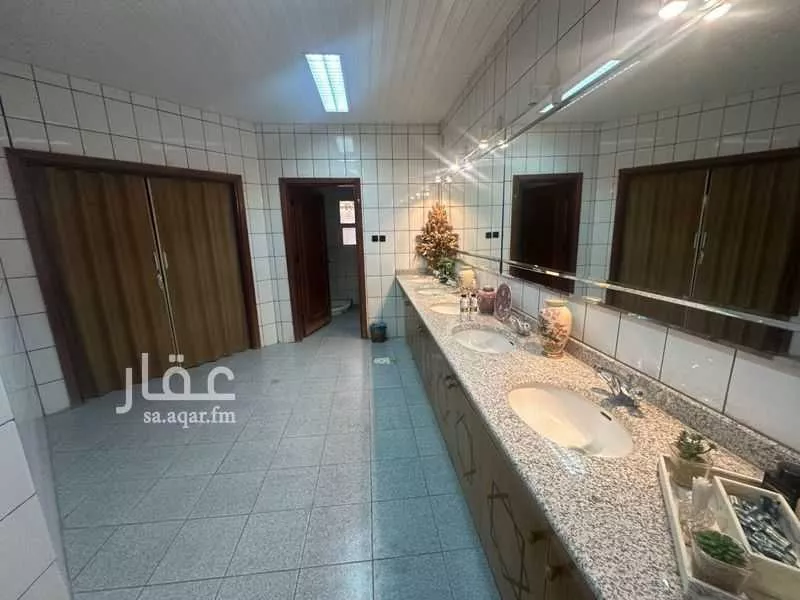 فيلا 14 غرف في الربوة 7