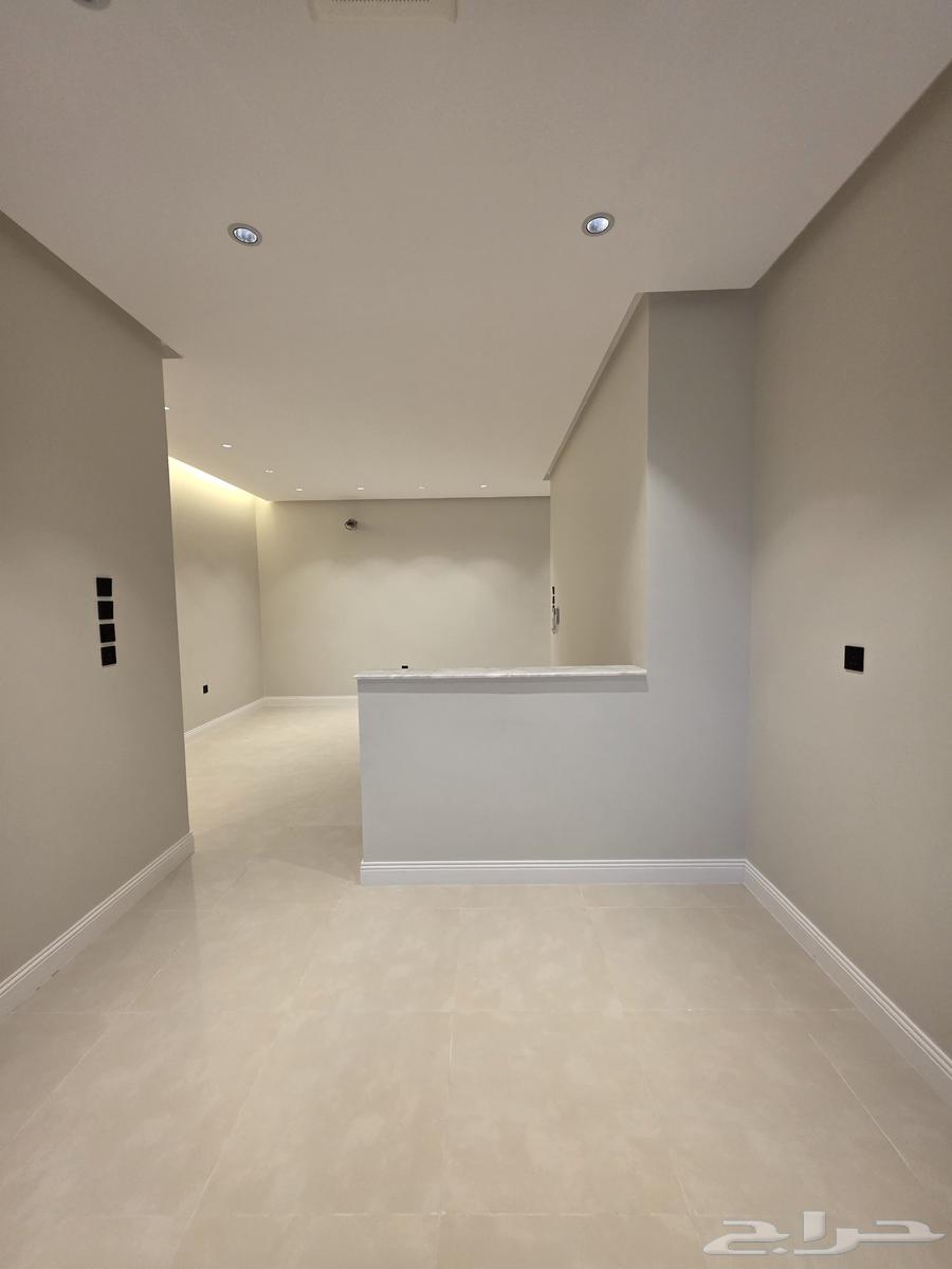 شقة 3 غرف في بطحاء قريش 5