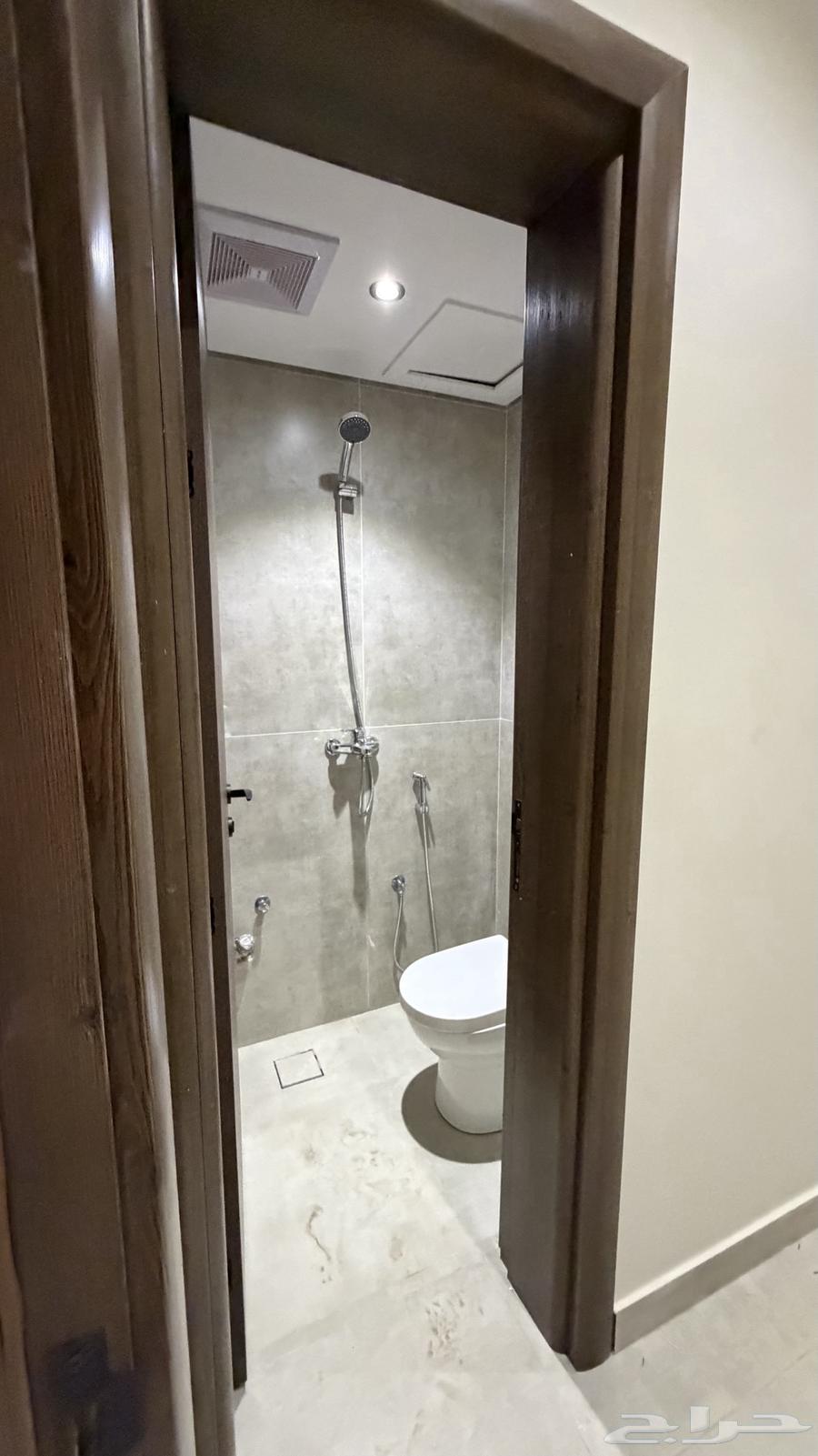 فيلا 6 غرف في السلام 12