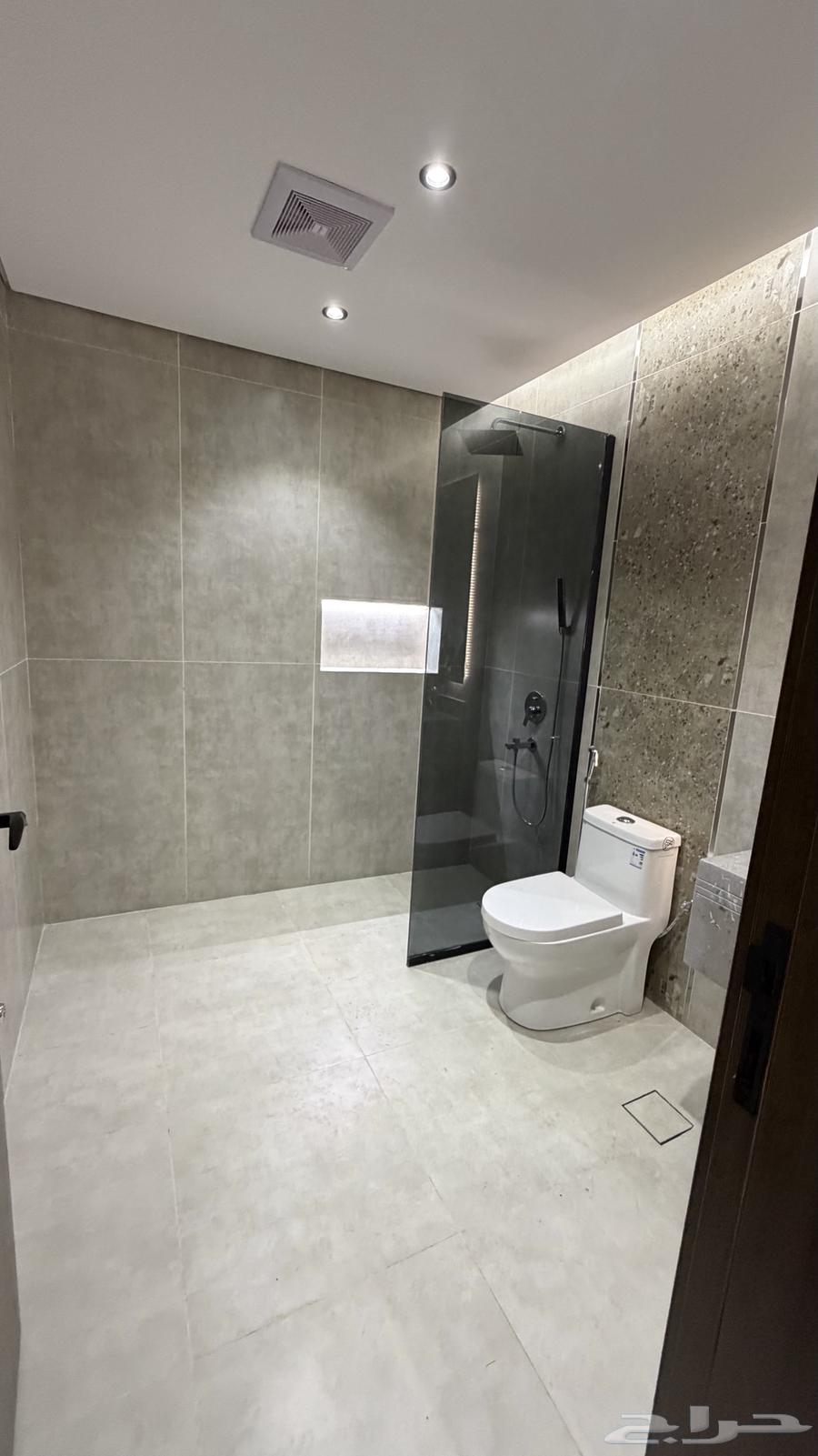 فيلا 6 غرف في السلام 18