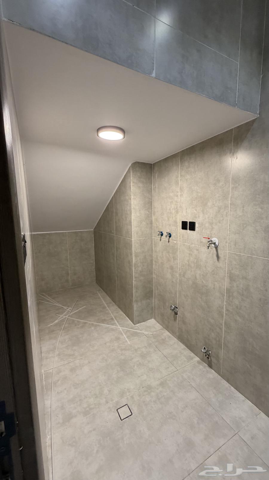 فيلا 6 غرف في السلام 8