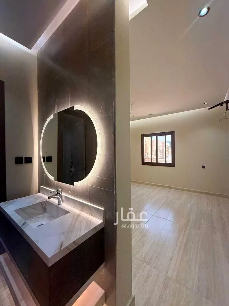 شقة 4 غرف في الروضة 6