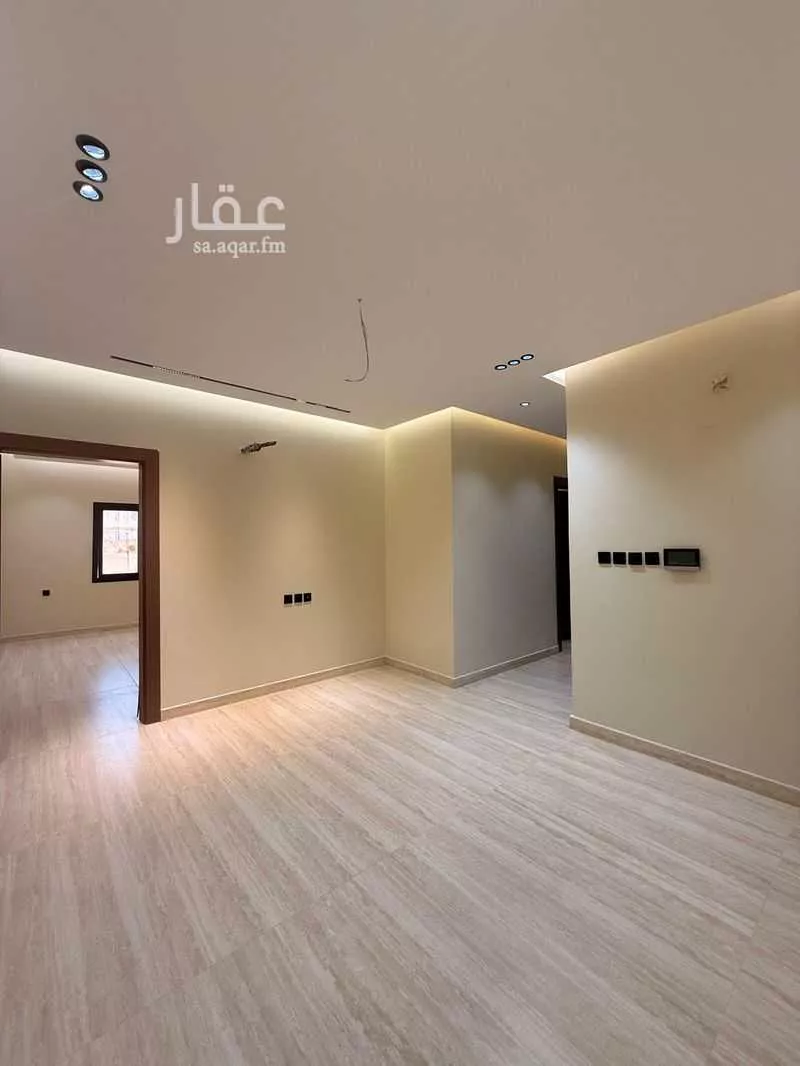 شقة 4 غرف في الروضة 7