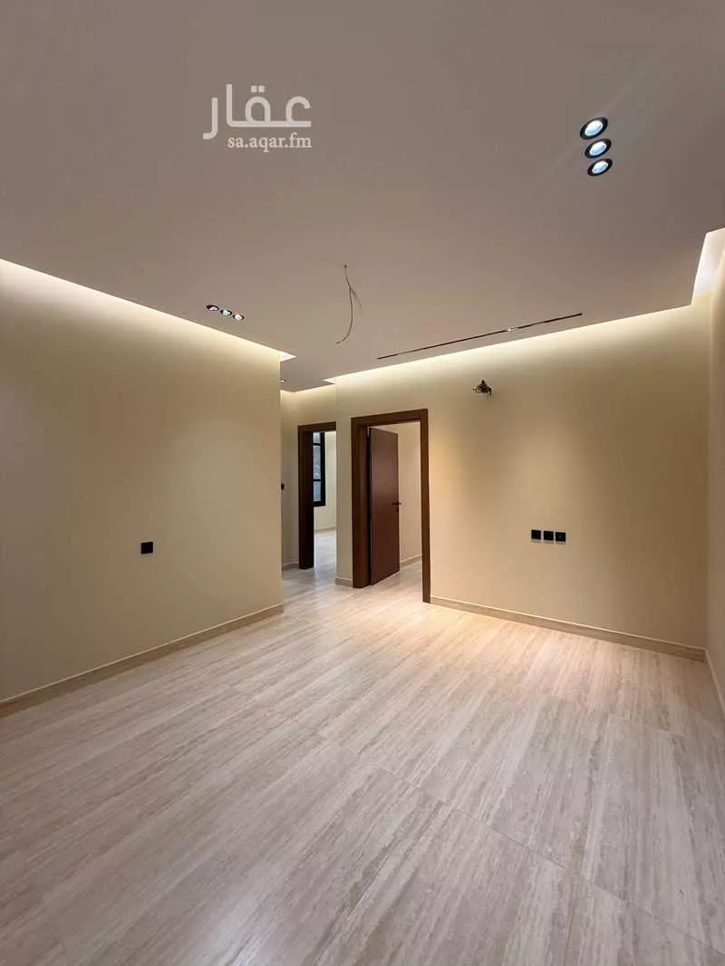 شقة 4 غرف في الروضة 9