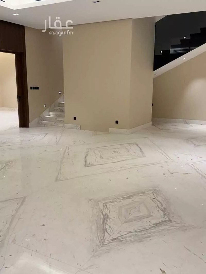 فيلا 5 غرف في الملقا 6