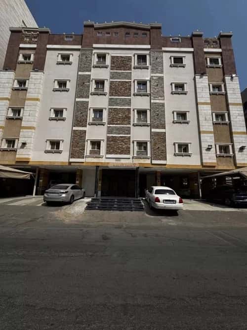 شقة 6 غرف في الصفاء 10