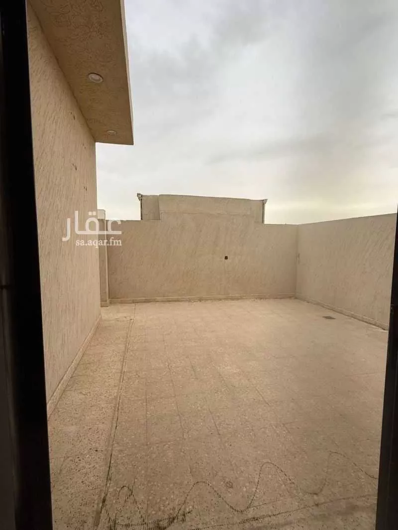 دور 3 غرف في العارض 2