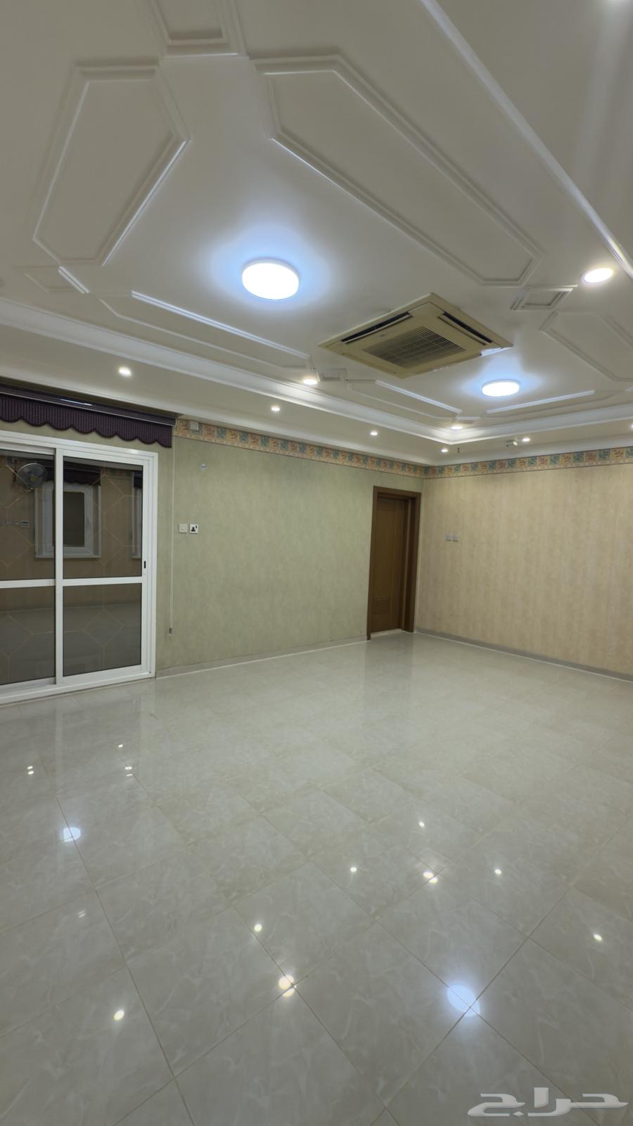 فيلا 5 غرف في مذينب 8