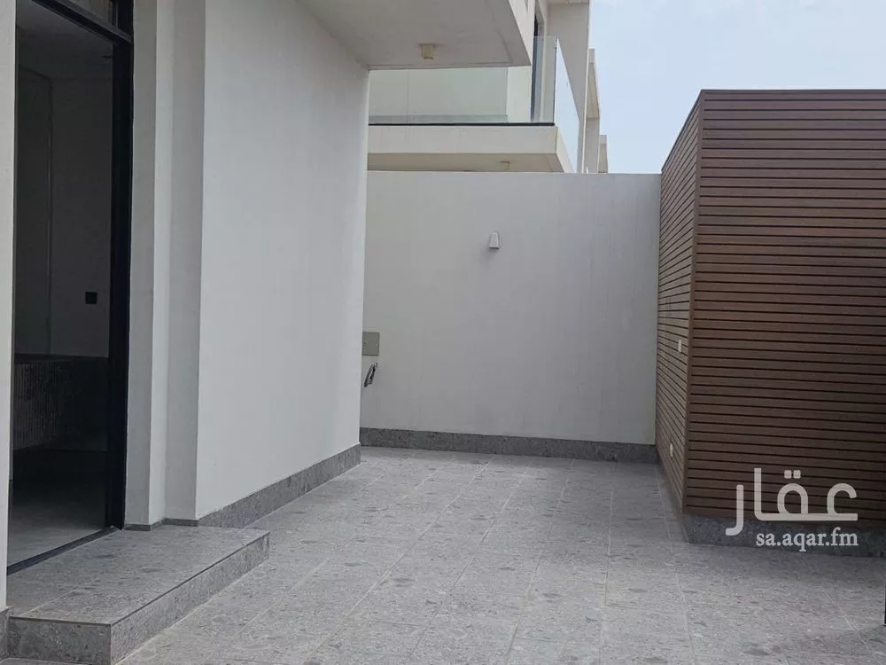 فيلا 6 غرف في البحر 22