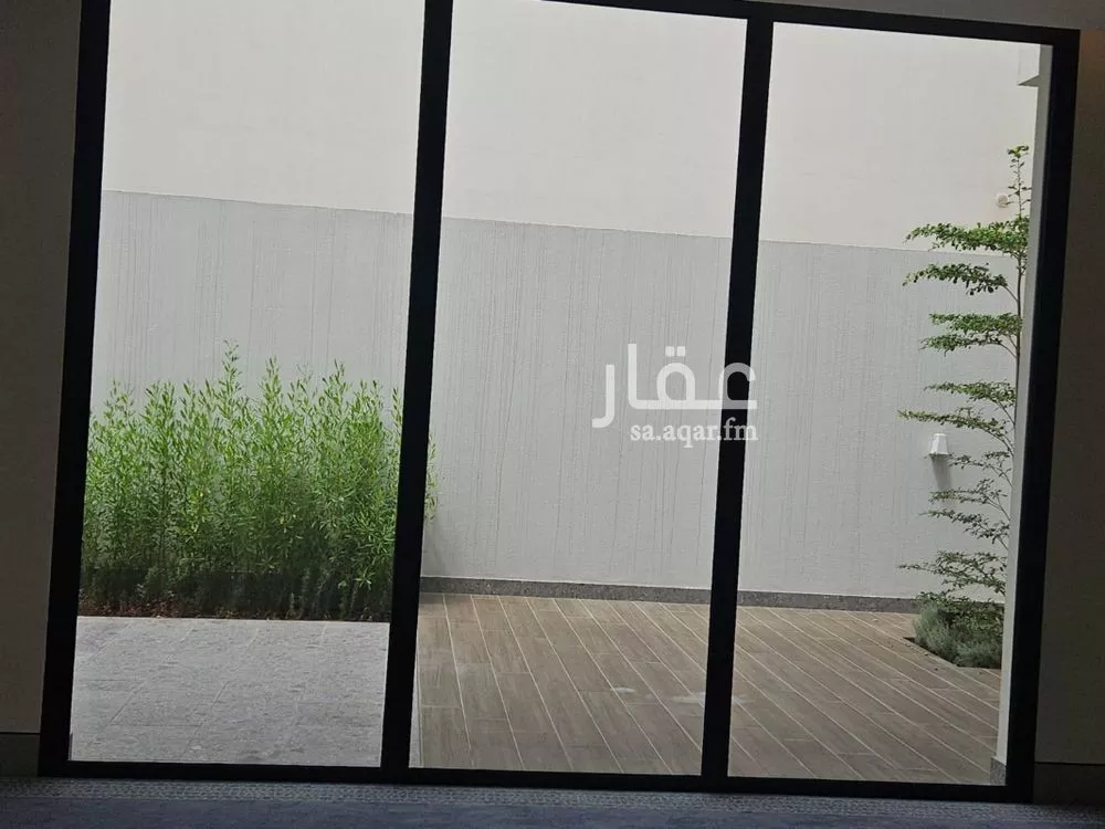 فيلا 6 غرف في البحر 4