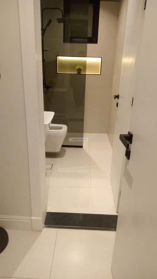 شقة 5 غرف في الفيصلية 2