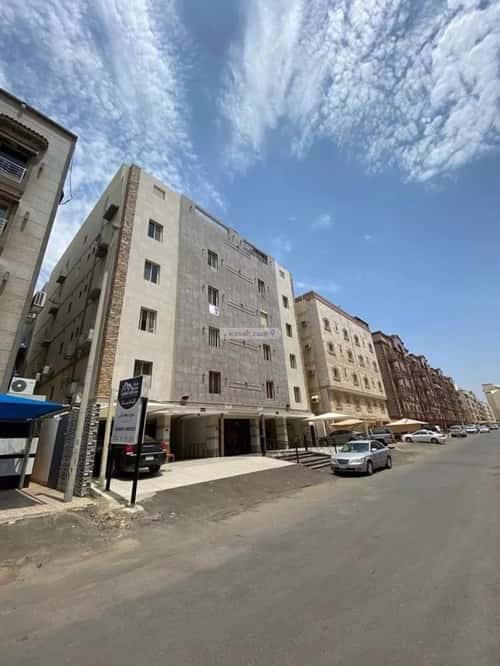 شقة 5 غرف في المروة 4