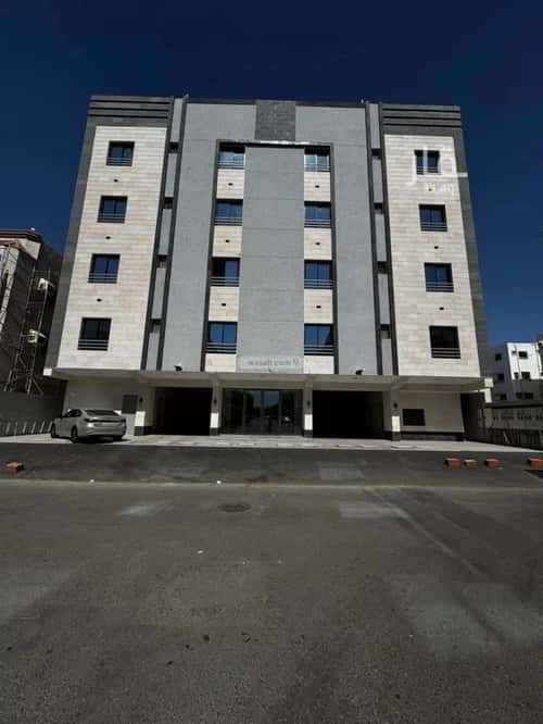 شقة 5 غرف في النزهة 4