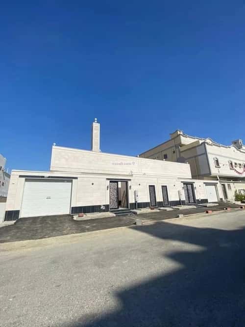 فيلا 5 غرف في القرينية 11