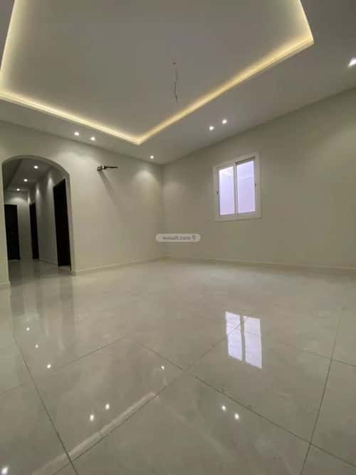 فيلا 5 غرف في القرينية 13