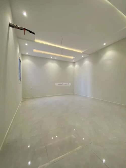 فيلا 5 غرف في القرينية 3