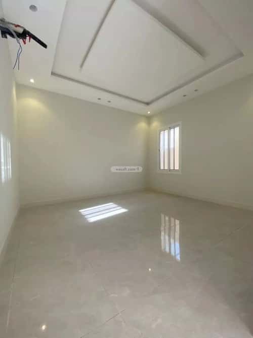 فيلا 5 غرف في القرينية 8