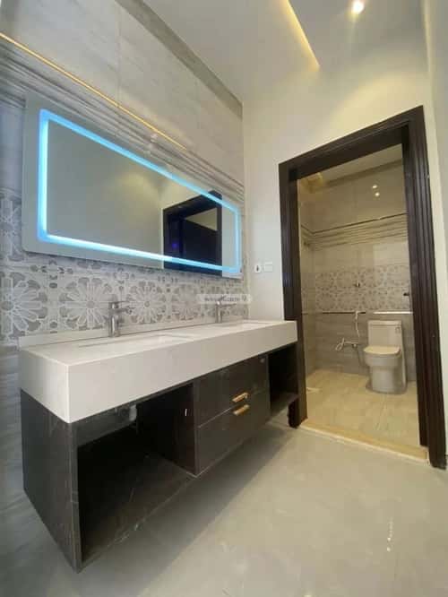 فيلا 5 غرف في القرينية 10