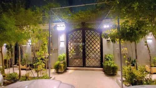 شقة 4 غرف في ضاحية الملك فهد 8