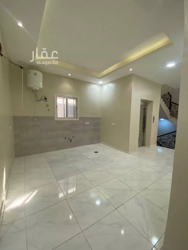 فيلا 8 غرف في اللؤلؤ 5